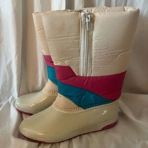 Vintage mudkats pink white and blue size 8 snowboots or mud boots